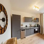 Hygge Homes - 'scandi Soul' - Design Naehe Schloss Appartement